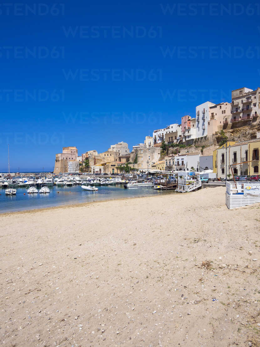 Italy Sicily Province Of Trapani Fishing Village Castellammare Del Golfo Beach And Harbour Amf Martin Moxter