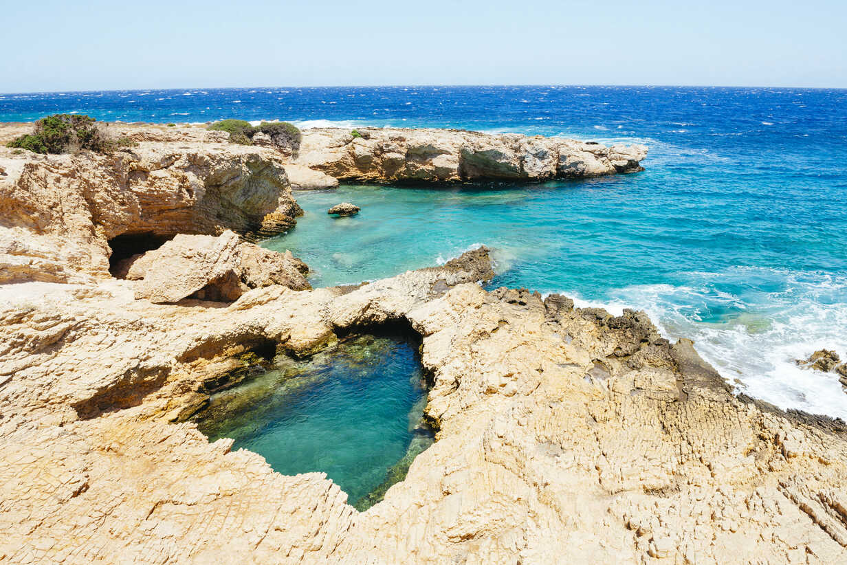 Greece Koufonissi Clear Water Of The Aegean Sea Gemf Gemma Ferrando Westend61