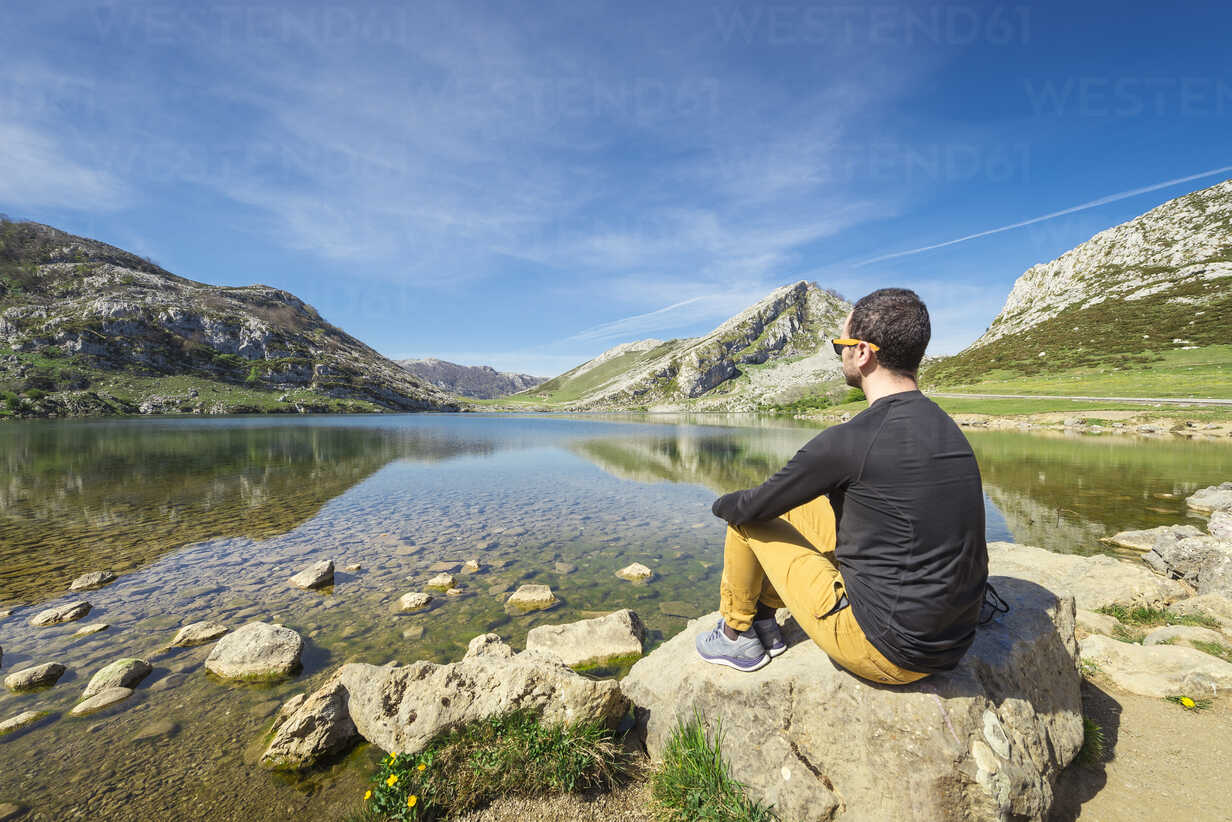 Picos De Europa - Apartamentos Los Picos De Europa Room Reviews Photos Province Of Cantabria 2021 Deals Price Trip Com / For example, more than half of the vertebrates that exist on the iberian peninsular can be found here, spread across their numerous territories.