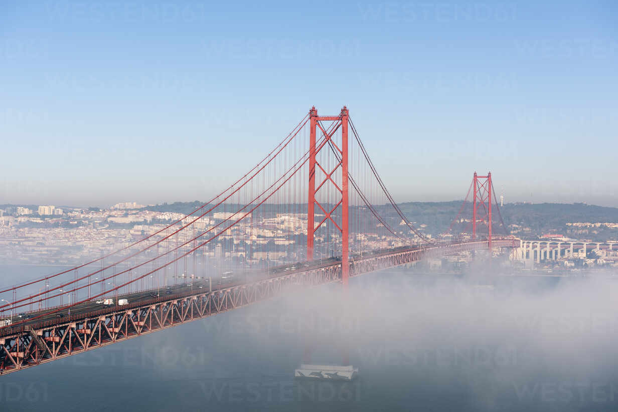 Portugal Lisbon 25 De Abril Bridge During Foggy Weather Rpsf00291 Raul Podadera Sanz Westend61