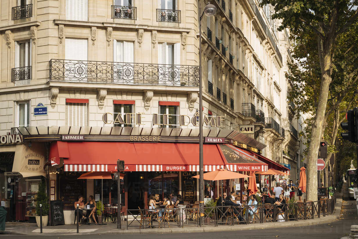 Exterior Of Cafe Le Dome Brasserie Paris Ile De France France Europe Rhplf Rhpl Westend61